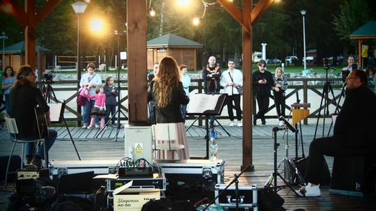 CHILL Ł'OK: Letnia Scena ŁOK /M. Sołtyszewska, M. Babiak, Ł. Biliński/ [FOTO]