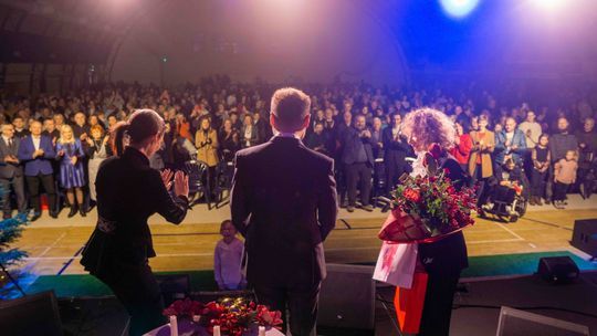 Kolejny sukces zbiórki  i gwiazdy na Koncercie Kolęd i Słodkich Serc. [FOTO]