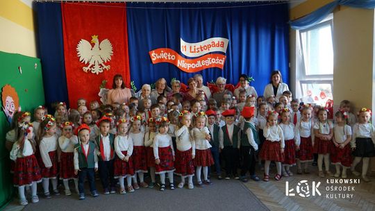 ŁUTW celebruje Narodowe Święto Niepodległości wspólnie z Przedszkolem Miejskim nr 2 [FOTO]