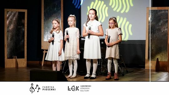 Mała Fabryka Piosenki ŁOK ponownie nagrodzona na festiwalach on-line!