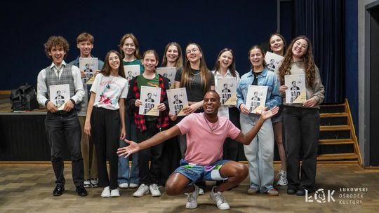 Nick Sinckler w Fabryce Piosenki. Kolejne wakacyjne warsztaty.