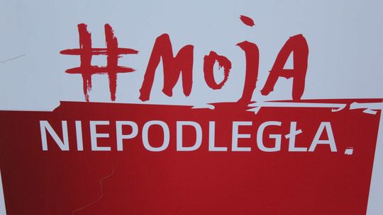 Plenerowa wystawa „Ojcowie Niepodległości” z IPN na Placu Solidarności i Wolności w Łukowie