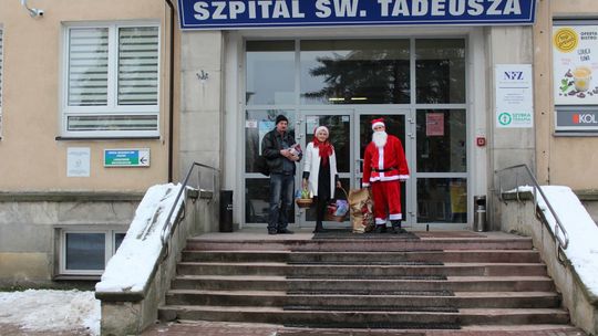 Słodycze z „Koncertu Kolęd i Słodkich Serc” trafiły do potrzebujących [FOTO]