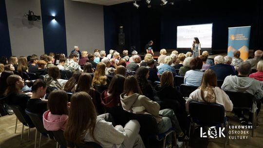 Spotkanie podróżnicze dla ŁUTW „Jordania - w pustyni i w Petrze” [FOTO]