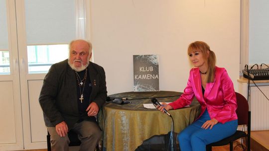 Spotkanie w klubie „Kamena” z łukowskim poetą Januszem Jastrzębskim w Galerii PROwizorium ŁOK