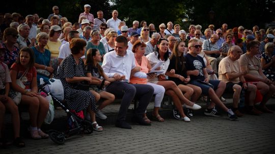 VII Wspólne Śpiewanie Pieśni Wojskowych Przy Ognisku [FOTO]