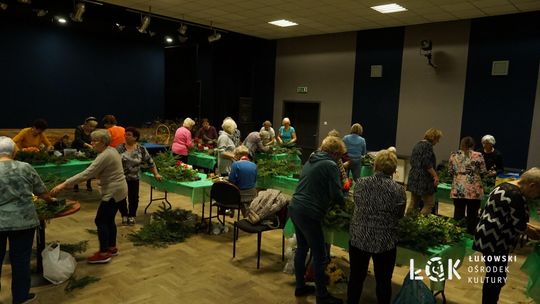 Warsztaty Wiązanki Okolicznościowej dla słuchaczy ŁUTW [FOTO]