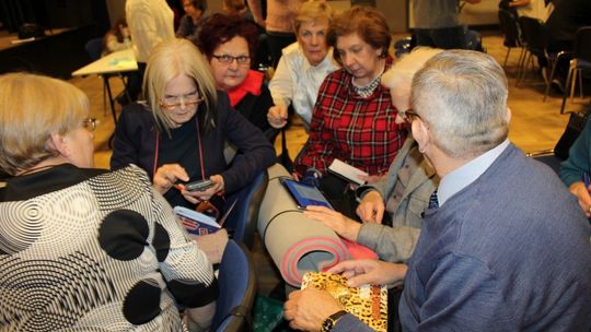 Wykład „Poznaj tajniki smartfona” dla Słuchaczy ŁUTW [FOTO]