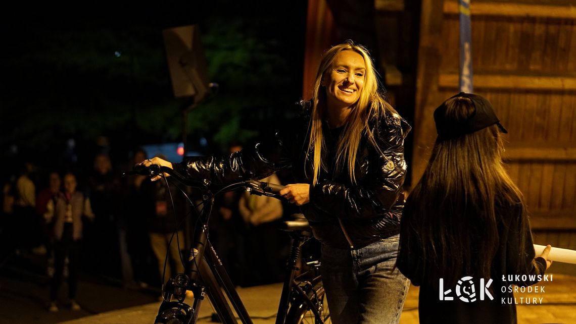 DŁ25!: Bieg światła wystartował.