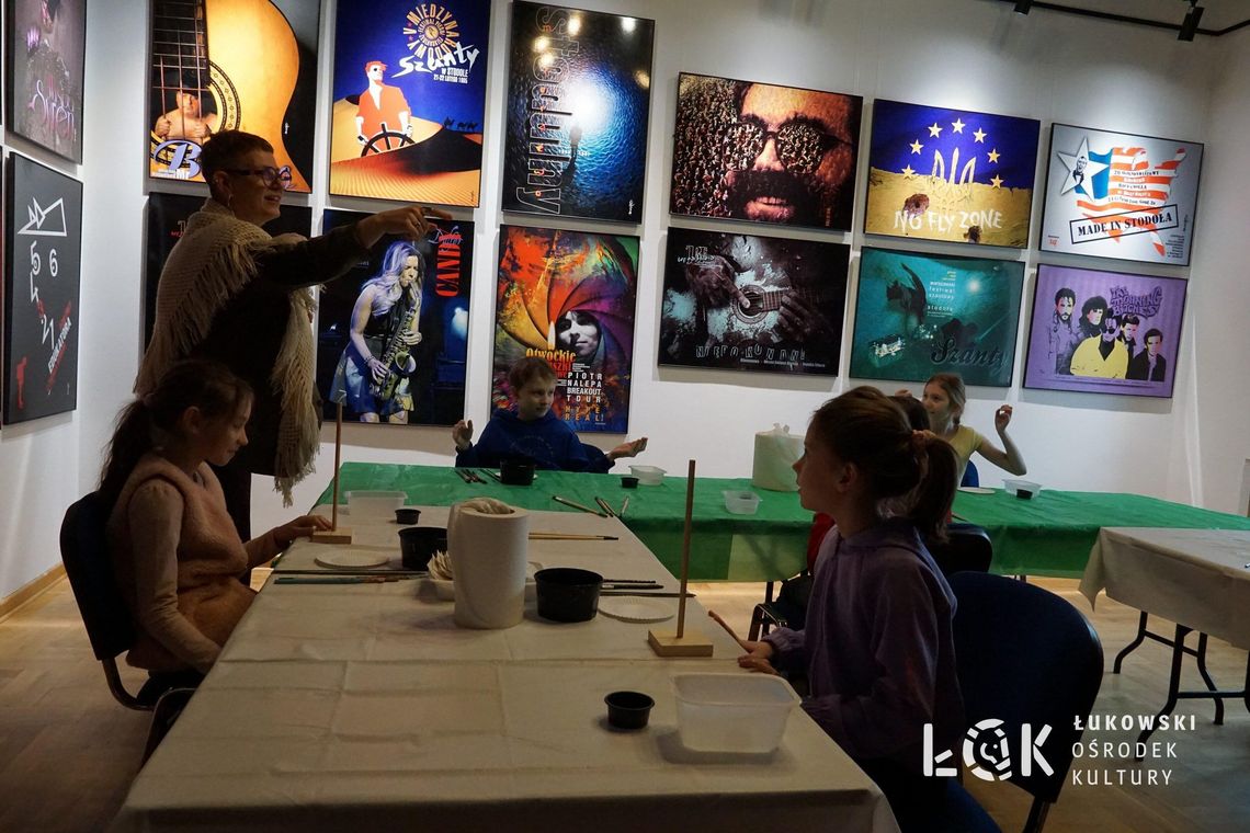 Ferie Zimowe ŁOK 2026 - Warsztaty rzeźby organicznej [FOTO]