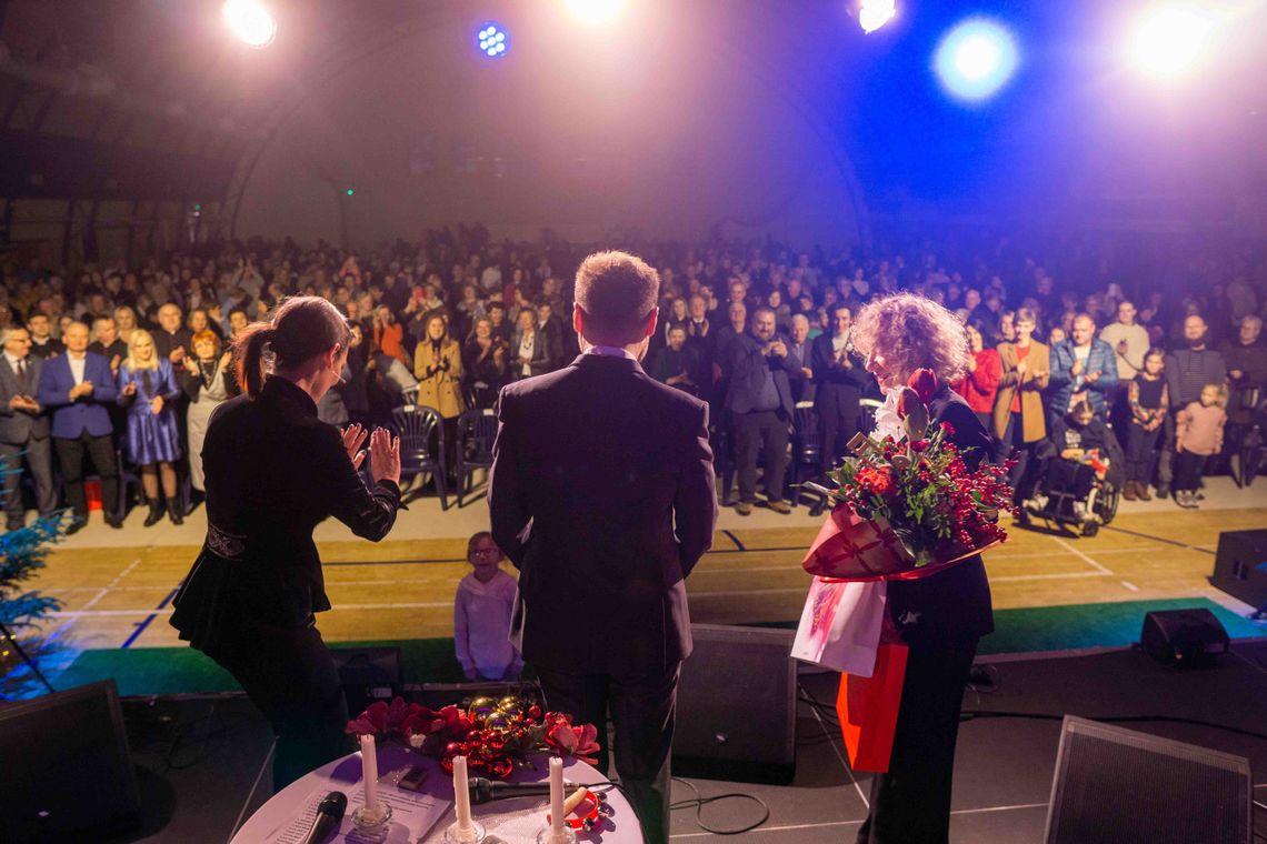 Kolejny sukces zbiórki  i gwiazdy na Koncercie Kolęd i Słodkich Serc. [FOTO]