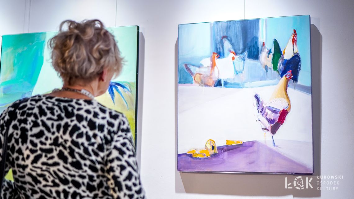 Kury zalęgły nam się na galerii. Wernisaż wystawy Magdaleny Kopron-Kusiak.