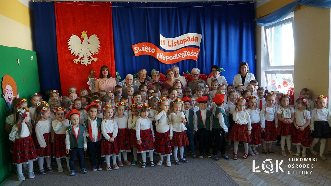 ŁUTW celebruje Narodowe Święto Niepodległości wspólnie z Przedszkolem Miejskim nr 2 [FOTO]
