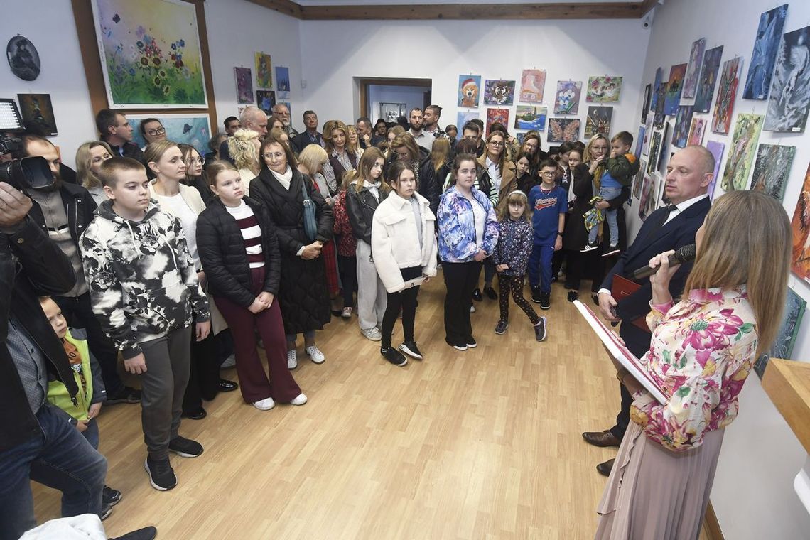 Muzeum Regionalne: „Galaktyka Sztuki Młodych Elwira Sosnowska Art – Pracownia” [FOTO]