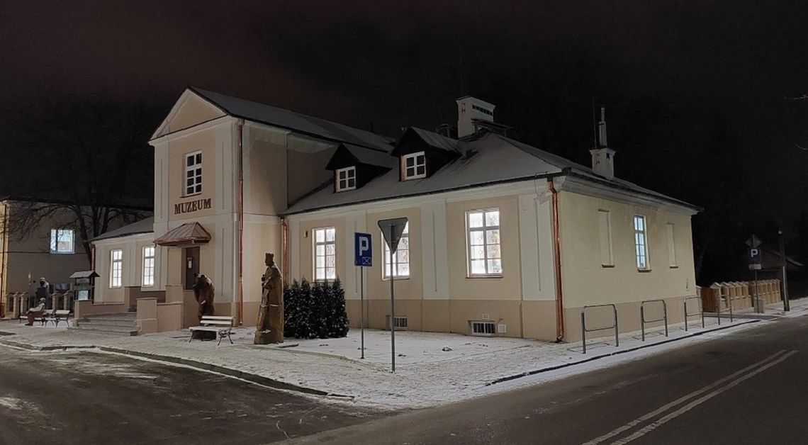 Od Konwiktu Szaniawskich do Muzeum Regionalnego w Łukowie – jak zmieniał się przez lata zabytkowy budynek