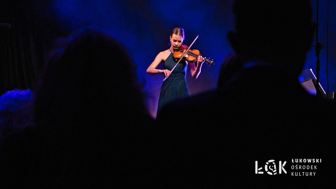 Przepiękny recital Amelii Dobroch.