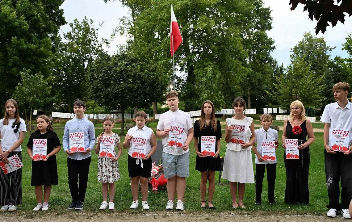 Recytatorzy ŁOK uczcili 82. Rocznicę Powstania Warszawskiego [FOTO]