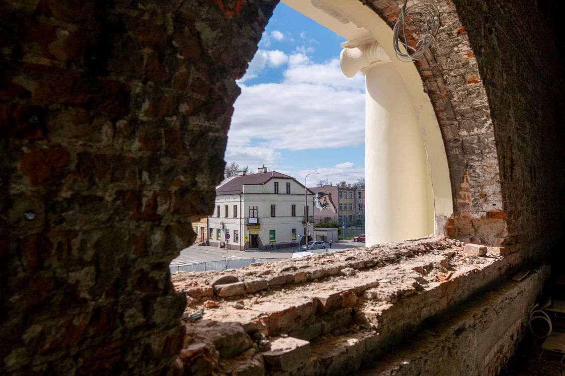 Sala widowiskowa na dworcu PKP coraz bliżej.