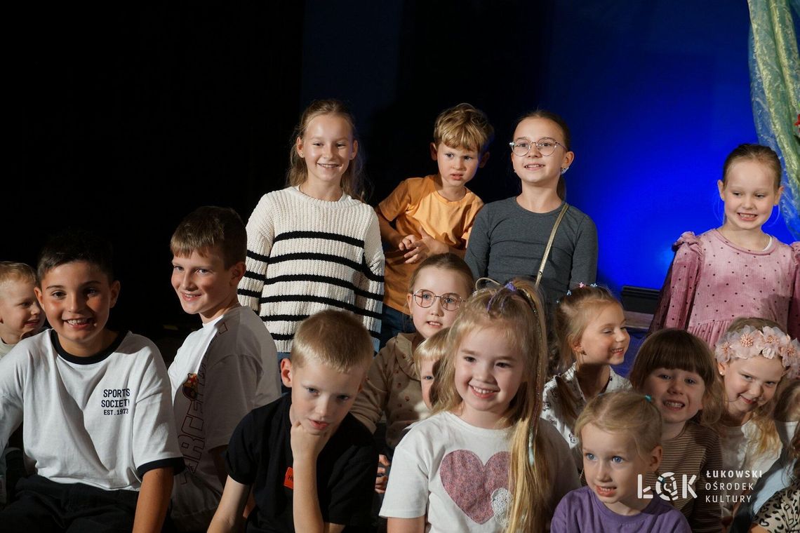 Spektakl „Pies, który myślał, że jest kotem i kot, który myślał, że jest psem” w ŁOK [FOTO]