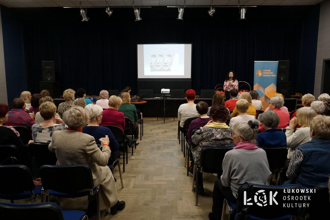 Spotkanie ŁUTW pn. "Piękno w każdym wieku" [FOTO]