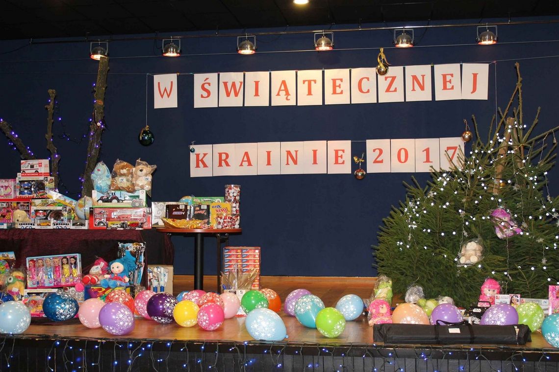 „W Świątecznej Krainie” - zabawa w Łukowskim Ośrodku Kultury