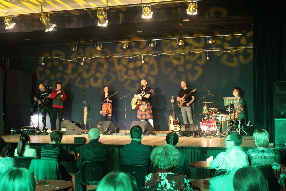 „Walentynki irlandzkie w ŁOK” - koncert Celtic Fushion and Dance pod hasłem „Miłość Jest Najważniejsza”	[FOTO]