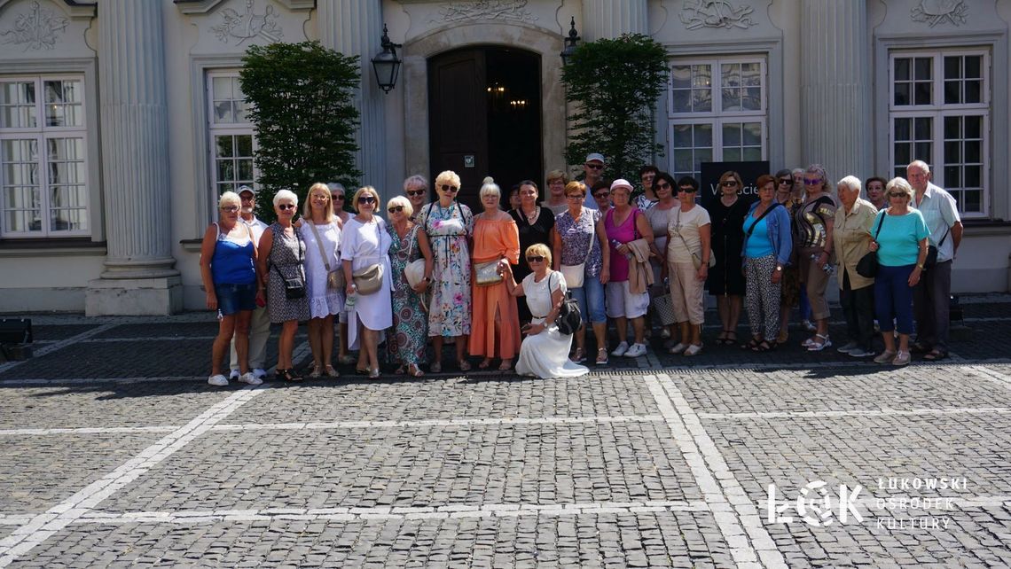 Wyjazd do Zamku Królewskiego w Warszawie - Muzeum i Muzeum Narodowego w Warszawie w ramach projektu "Senioralne podróże po wysokiej kulturze"