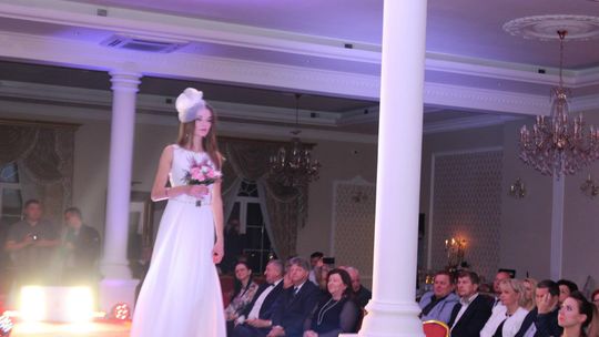 Jesienna Gala Mody Łuków 2017 - kolekcja sukien ślubnych firmy Parisel